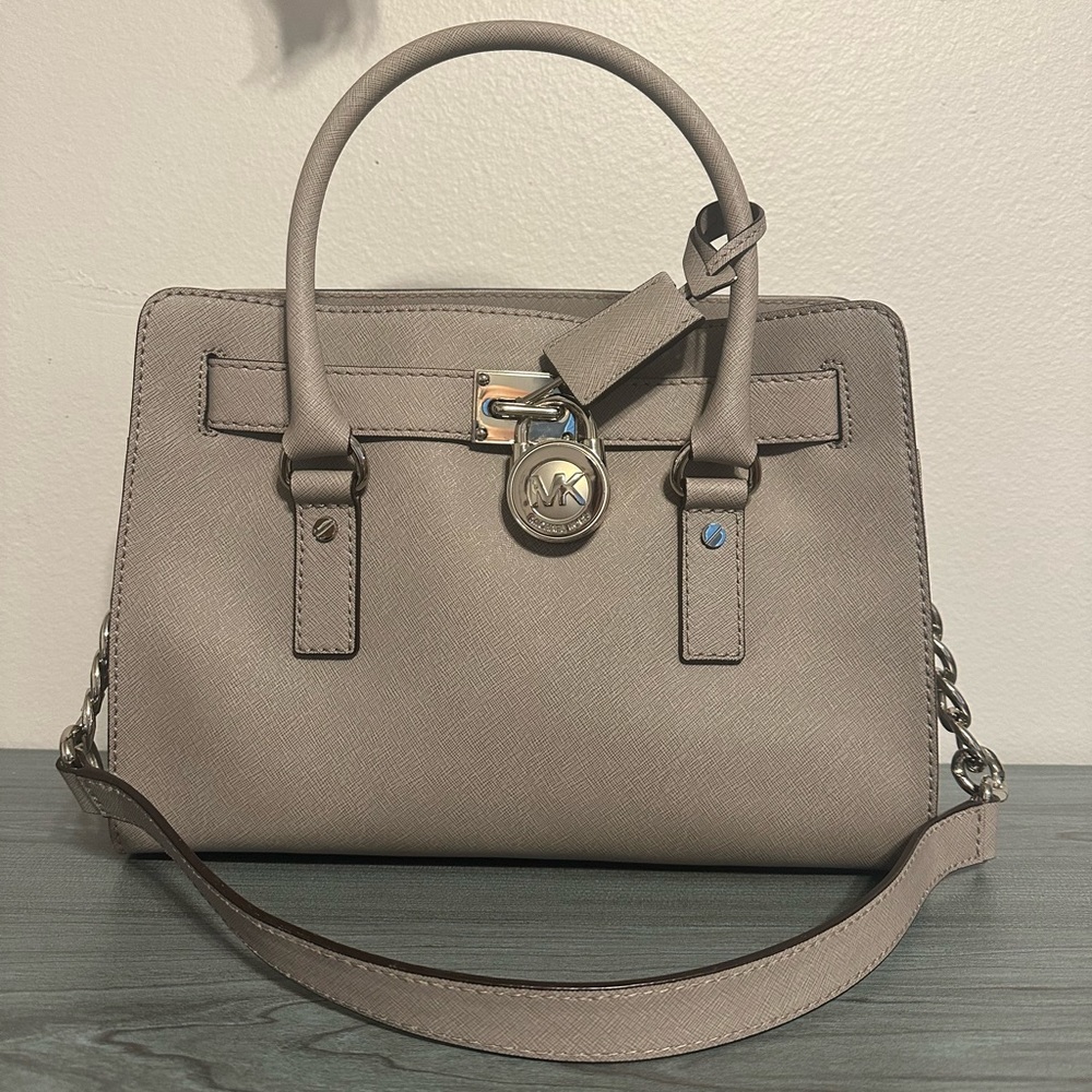 Michael Kors Purse in EUC